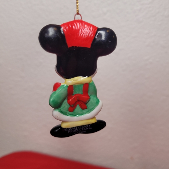 Vintage porcelain winter Minnie mouse made in Japan Walt Disney ornament - Picture 2 of 6